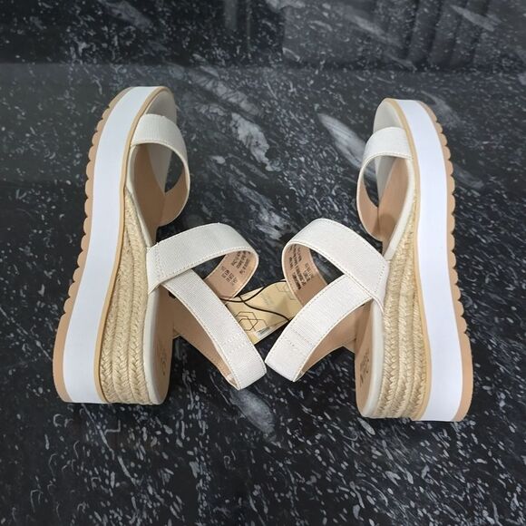 BRAND NEW MADDEN NYC WOMEN’S TALLA WEDGE STRAPPY SANDALS - Picture 13 of 16